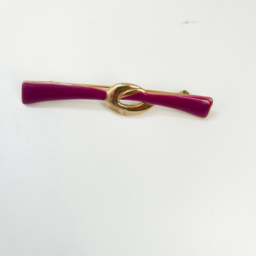 Vintage Unbranded Gold Tone And Purple Brooch